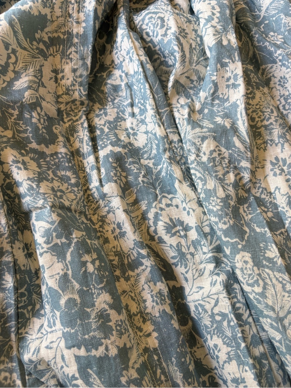 Anthropologie linen Blue Floral Midi Skirt. NWT. Size 4 - Picture 4 of 6
